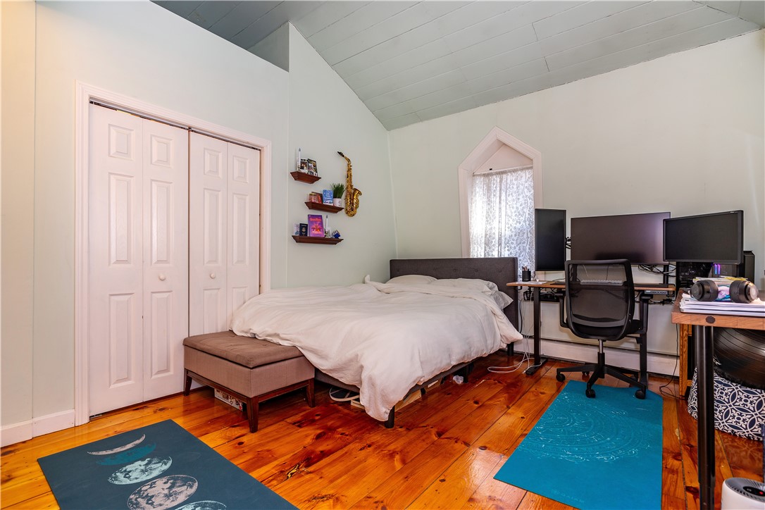 East Greenwich, Rhode Island 02818, United States, 4 Bedrooms Bedrooms, ,2 BathroomsBathrooms,Residential,Pending,111923