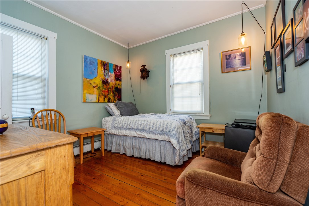 East Greenwich, Rhode Island 02818, United States, 4 Bedrooms Bedrooms, ,2 BathroomsBathrooms,Residential,Pending,111923