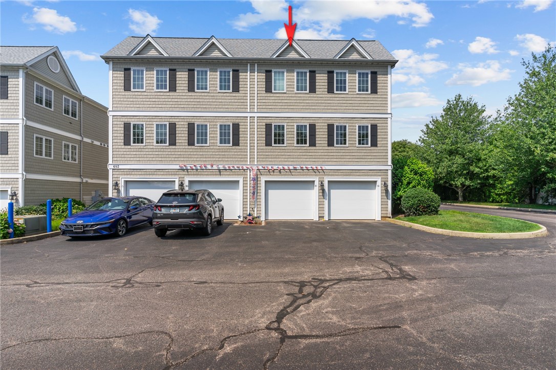 683 Metacom Avenue 81