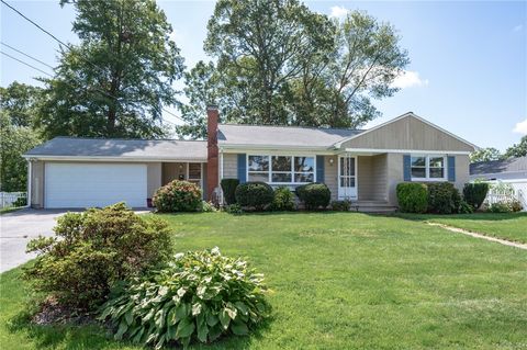 122 Belvedere Drive Cranston RI 02920