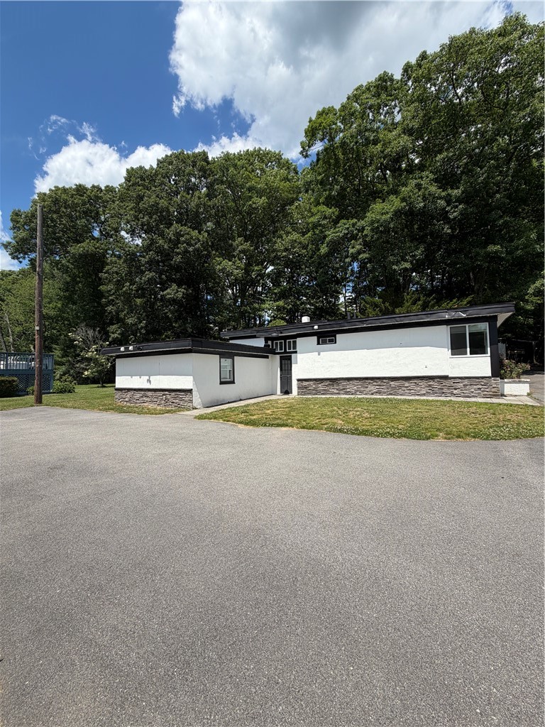 35 Fenwood Avenue
