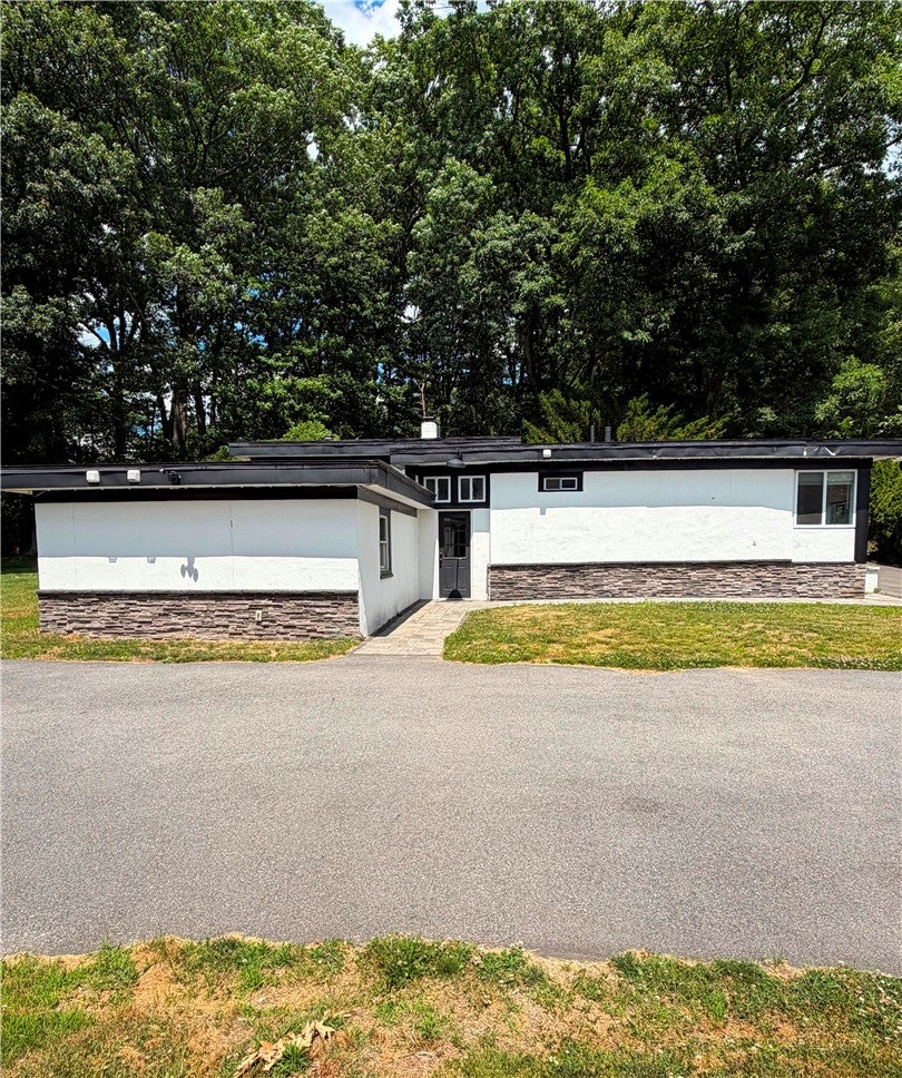 35 Fenwood Avenue