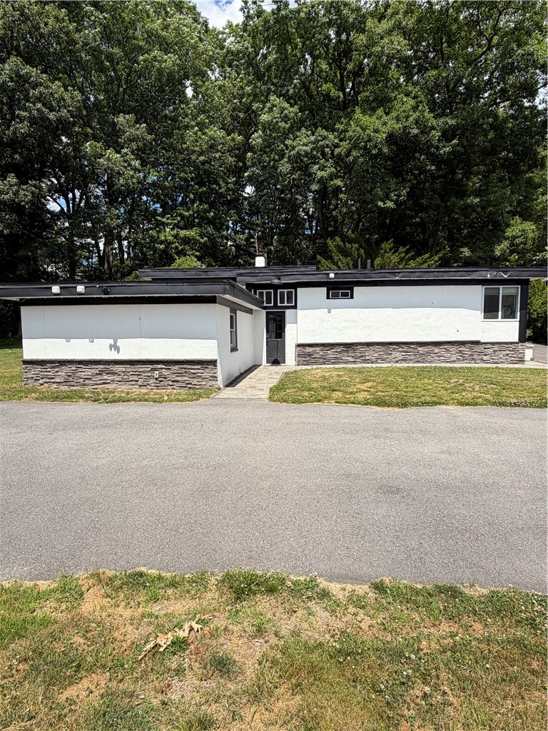 35 Fenwood Avenue