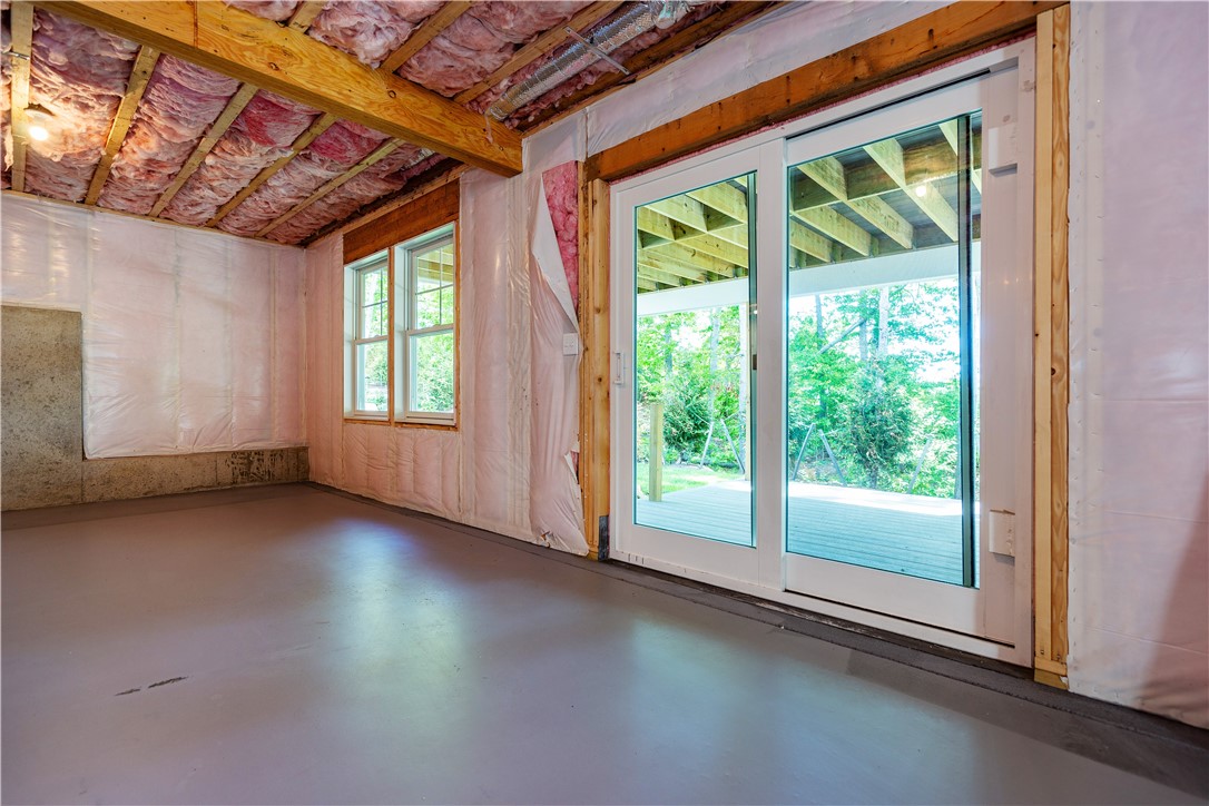 Coventry, Rhode Island 02816, United States, 3 Bedrooms Bedrooms, ,3 BathroomsBathrooms,Residential,Active,177076