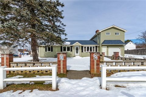 586 Child Street Warren RI 02885