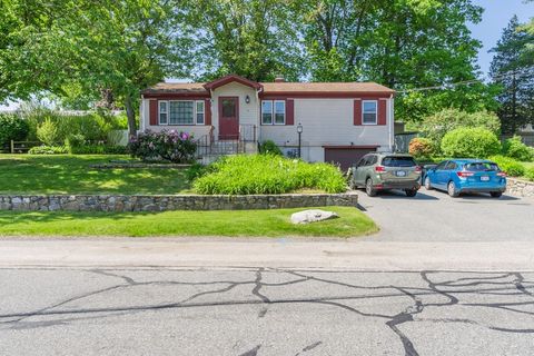 Single Family Residence in Smithfield RI 8 Scenic View Drive.jpg