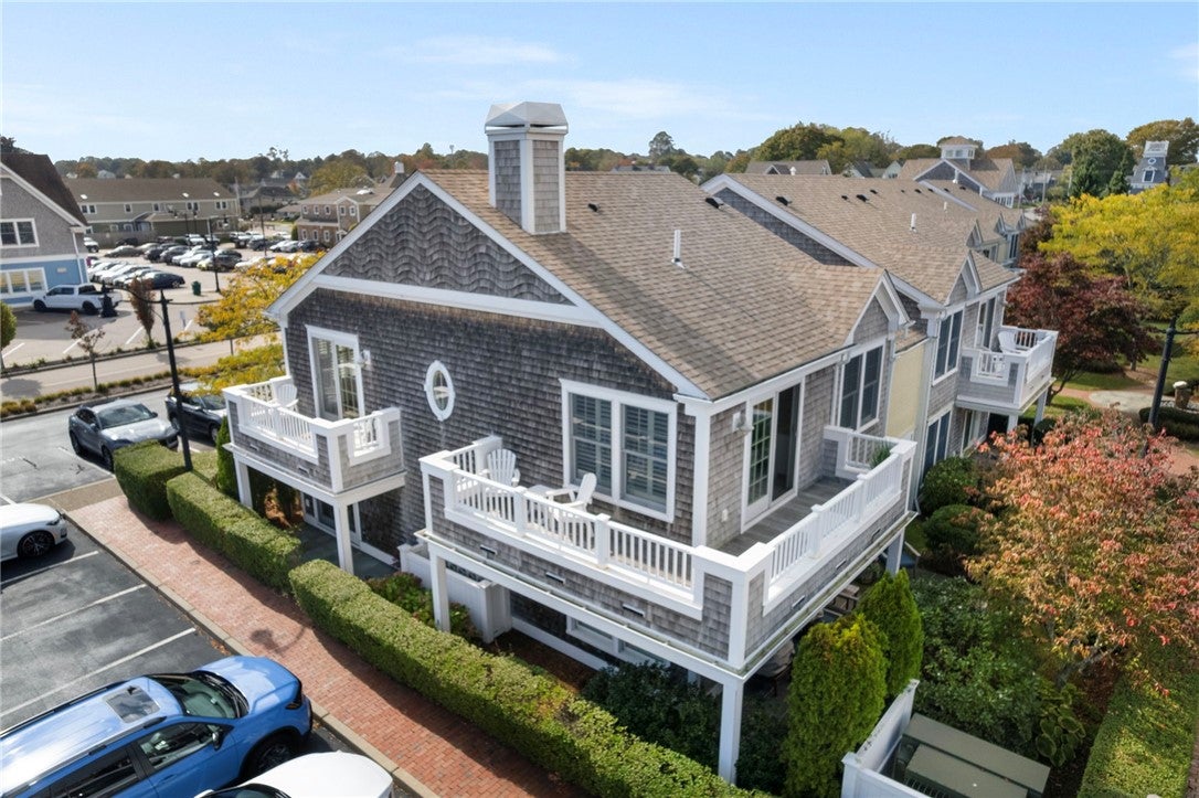20 NARRAGANSETT Avenue 904