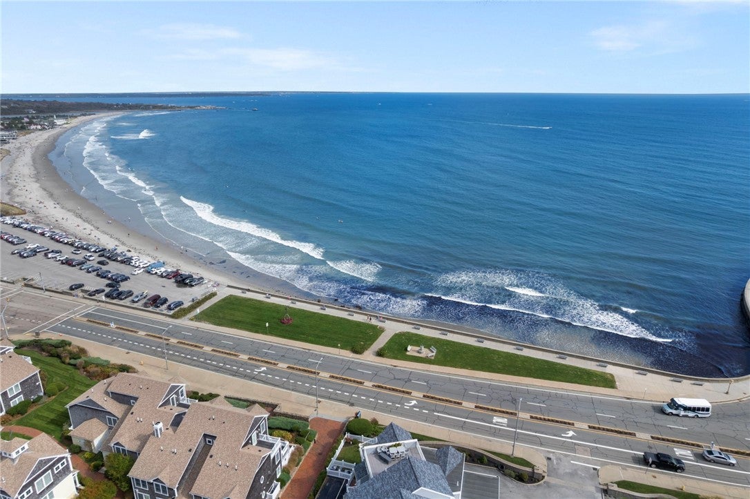 20 NARRAGANSETT Avenue 904