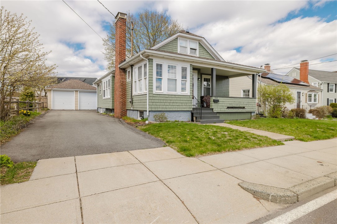 542 Walcott Street