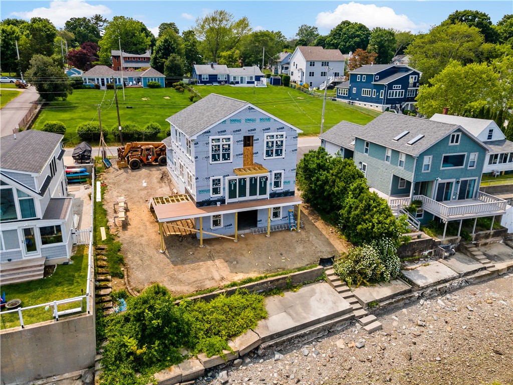 92 King Philip Avenue