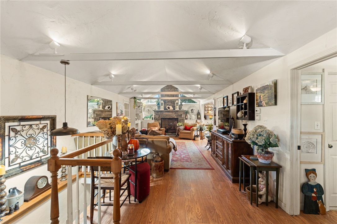 South Kingstown, Rhode Island 02879, United States, 3 Bedrooms Bedrooms, ,3 BathroomsBathrooms,Residential,Pending,216065