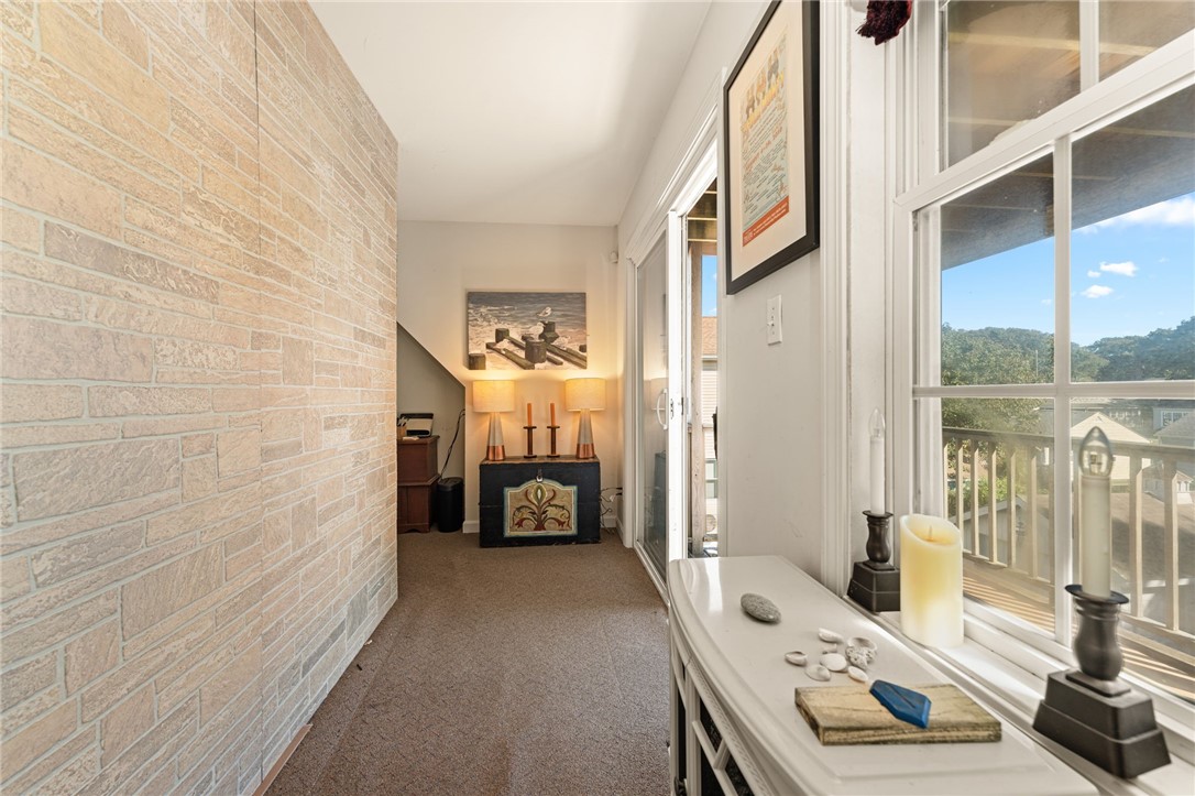 South Kingstown, Rhode Island 02879, United States, 3 Bedrooms Bedrooms, ,3 BathroomsBathrooms,Residential,Pending,216065