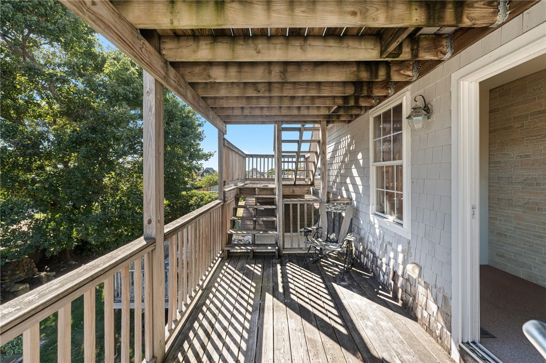 South Kingstown, Rhode Island 02879, United States, 3 Bedrooms Bedrooms, ,3 BathroomsBathrooms,Residential,Pending,216065