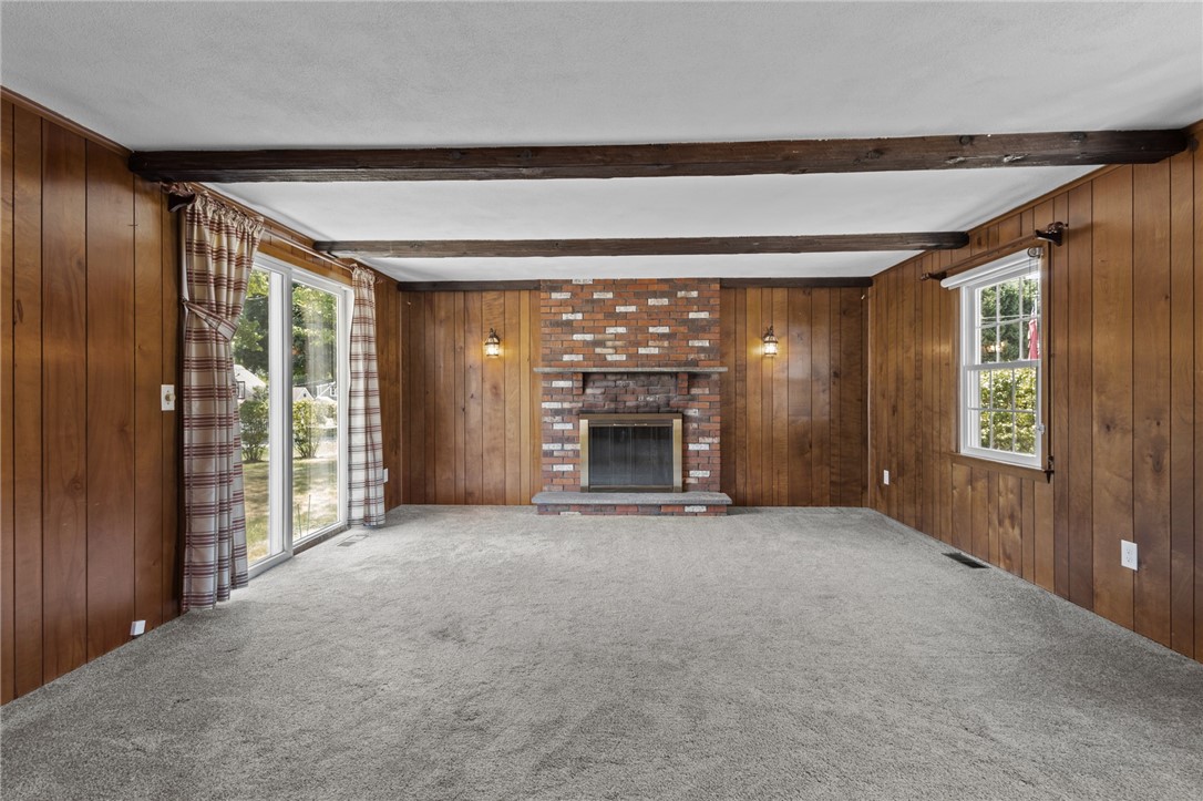 48 Lakeside Drive