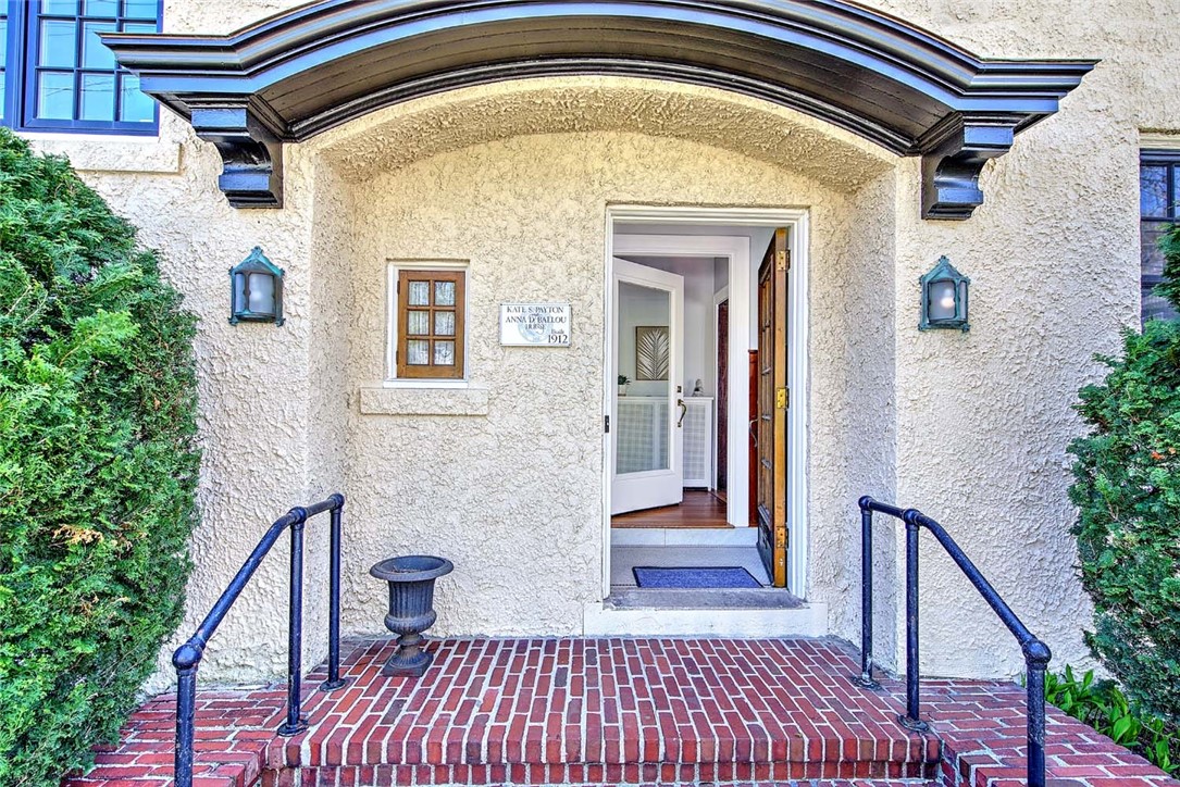 505 Lloyd Avenue