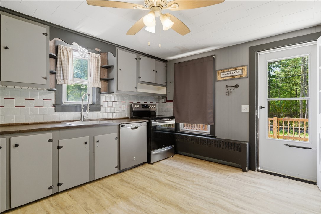 105 William Henry Road