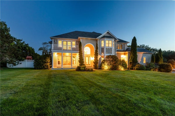 180 COTTONTAIL DR, PORTSMOUTH, RI 02871 - Image f90cfc70f01ef892a70951e336730f2c/4159242467