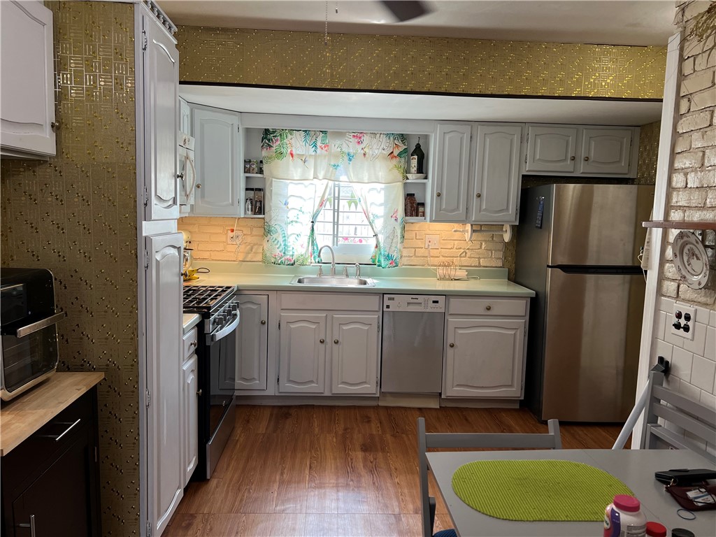 2 Deming Street