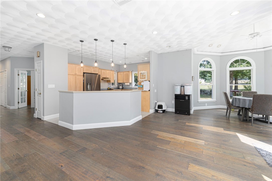 160 Kingston Road