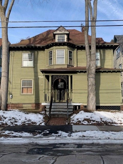 236 Pleasant Street Providence RI 02906