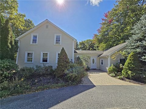 10 Sunapee Court Coventry RI 02816