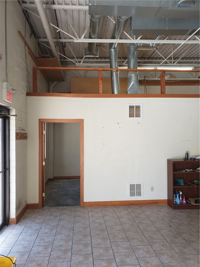 37 Lark Industrial Parkway A