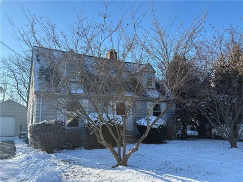 10 JESSE DAVIS Lane Barrington RI 02806