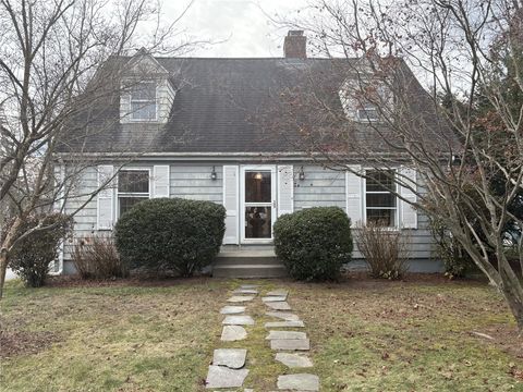 10 JESSE DAVIS Lane Barrington RI 02806