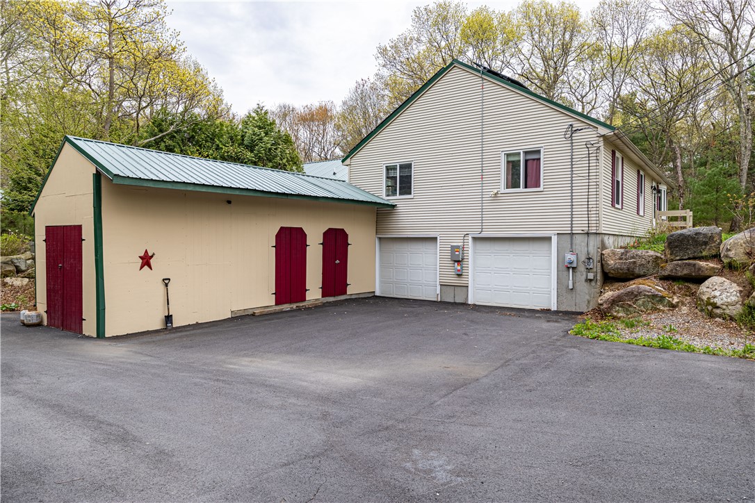 956 Reynolds Road