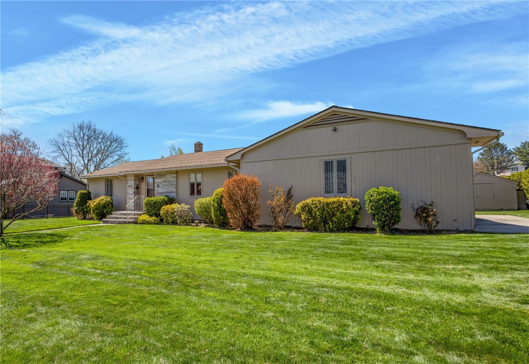 66 West River Parkway