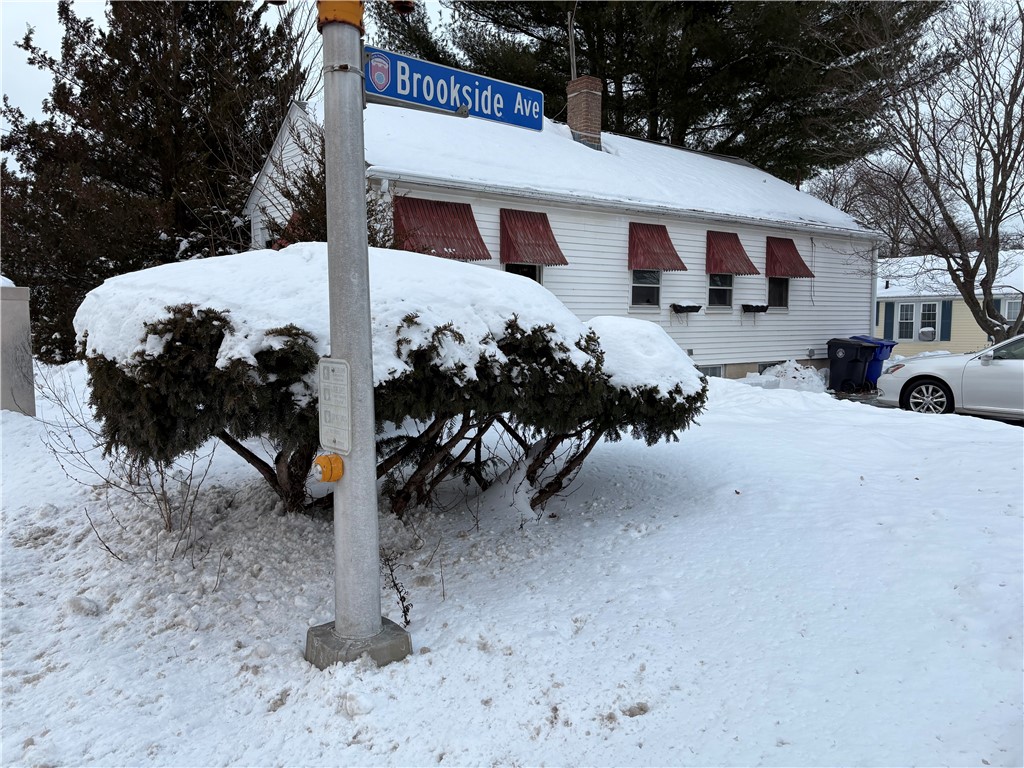 2075 Mineral Spring Avenue