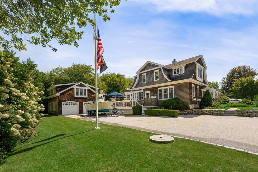 14 Bay View Road