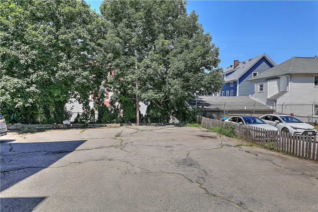 227 Whipple Street 3