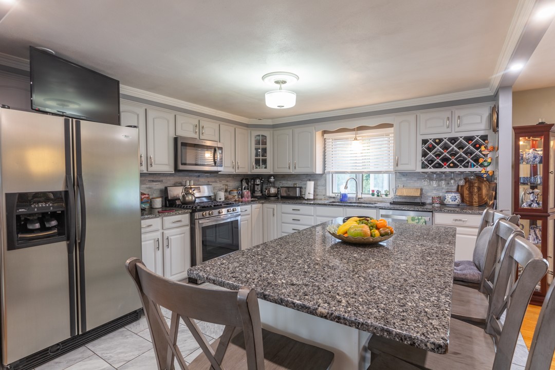 33 Carriage Way
