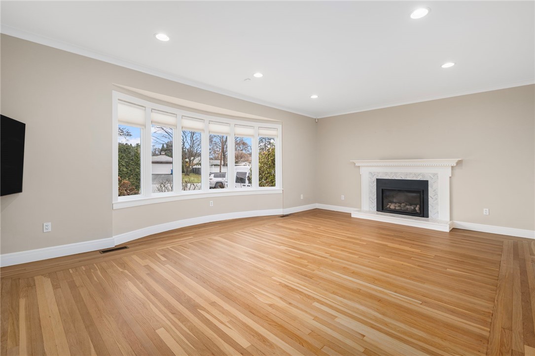 275 Meshanticut Valley Parkway