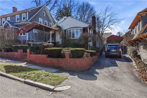 66 Edgehill Road Providence RI 02906