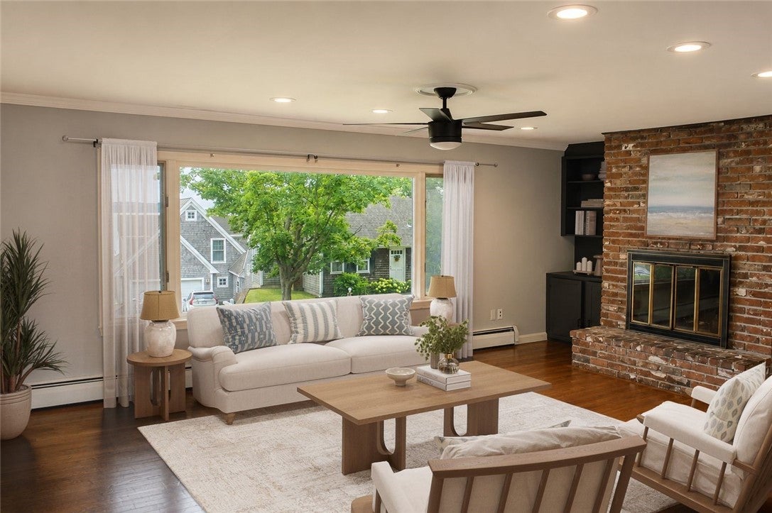 10 Johnnycake Lane