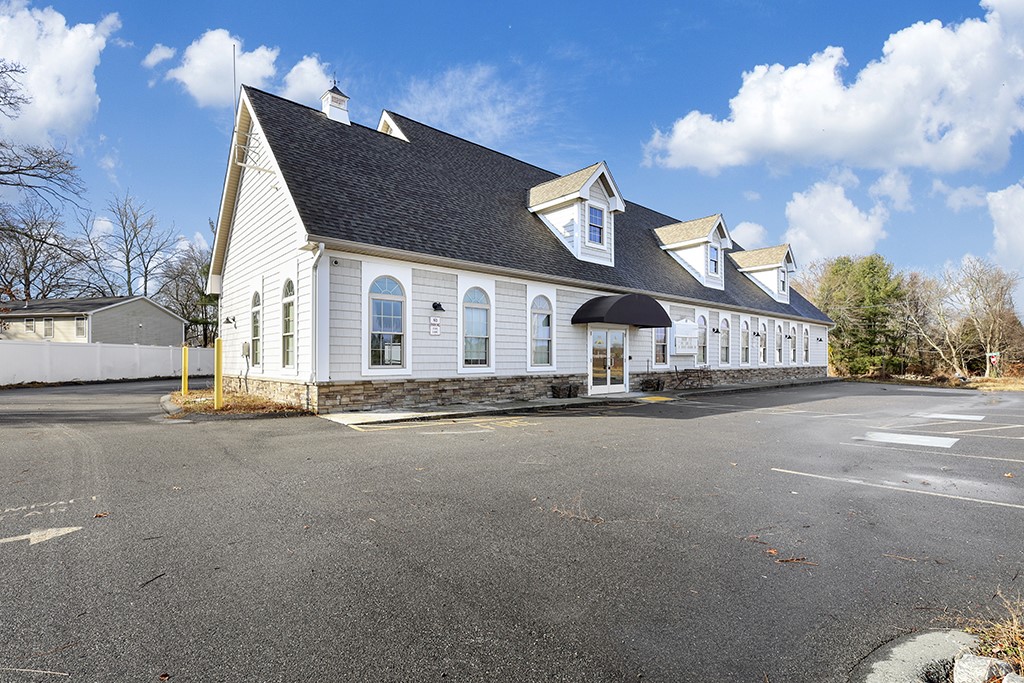 288 Quaker Highway