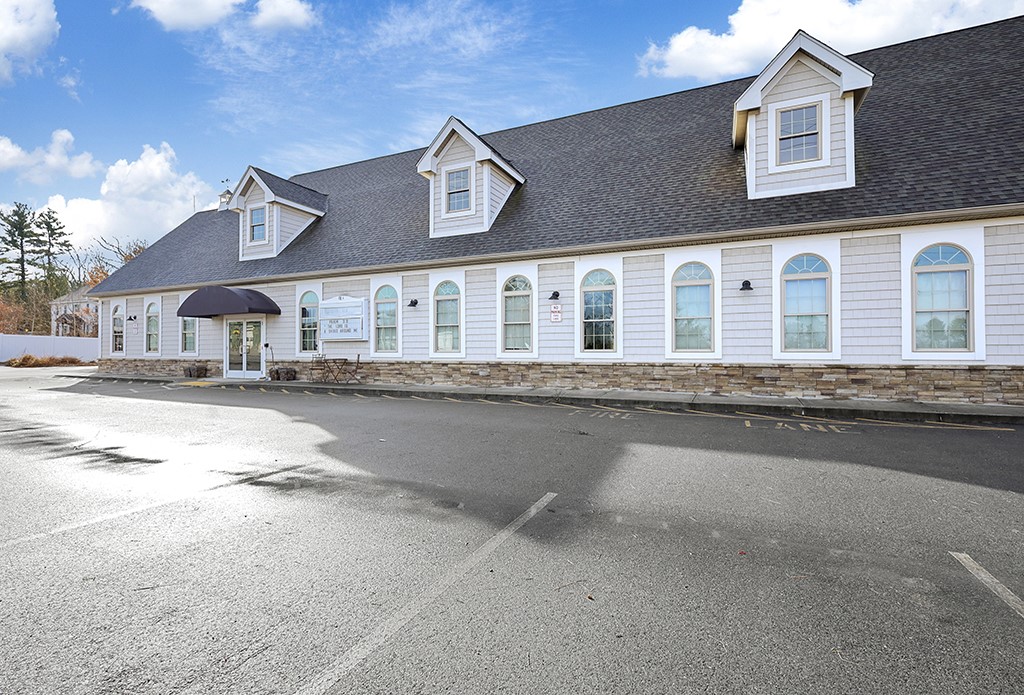 288 Quaker Highway