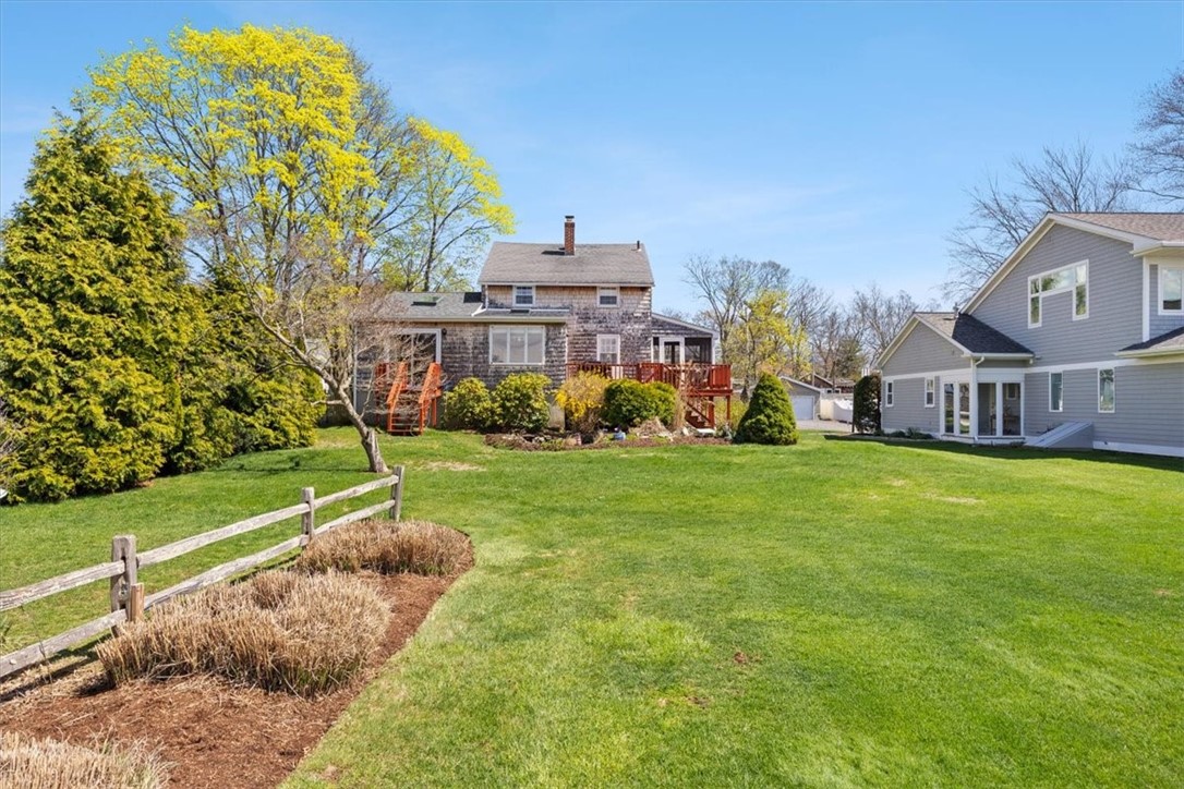 25 King Philip Avenue