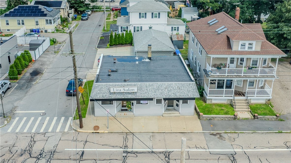 492 Warren Avenue