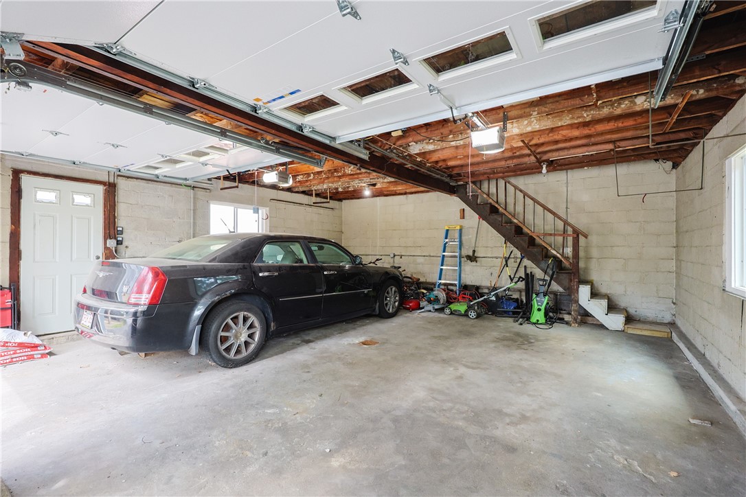 Johnston, Rhode Island 02919, United States, 4 Bedrooms Bedrooms, ,2 BathroomsBathrooms,Residential,Active,165765