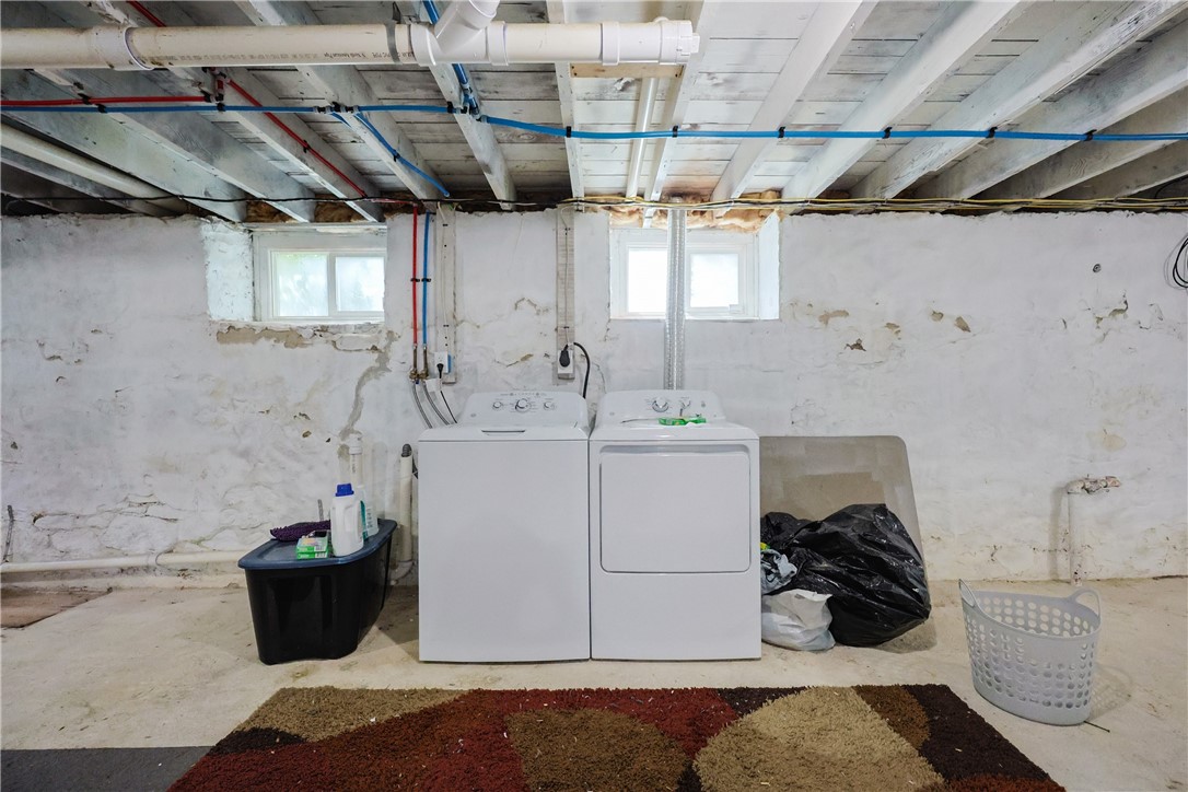 Johnston, Rhode Island 02919, United States, 4 Bedrooms Bedrooms, ,2 BathroomsBathrooms,Residential,Active,165765