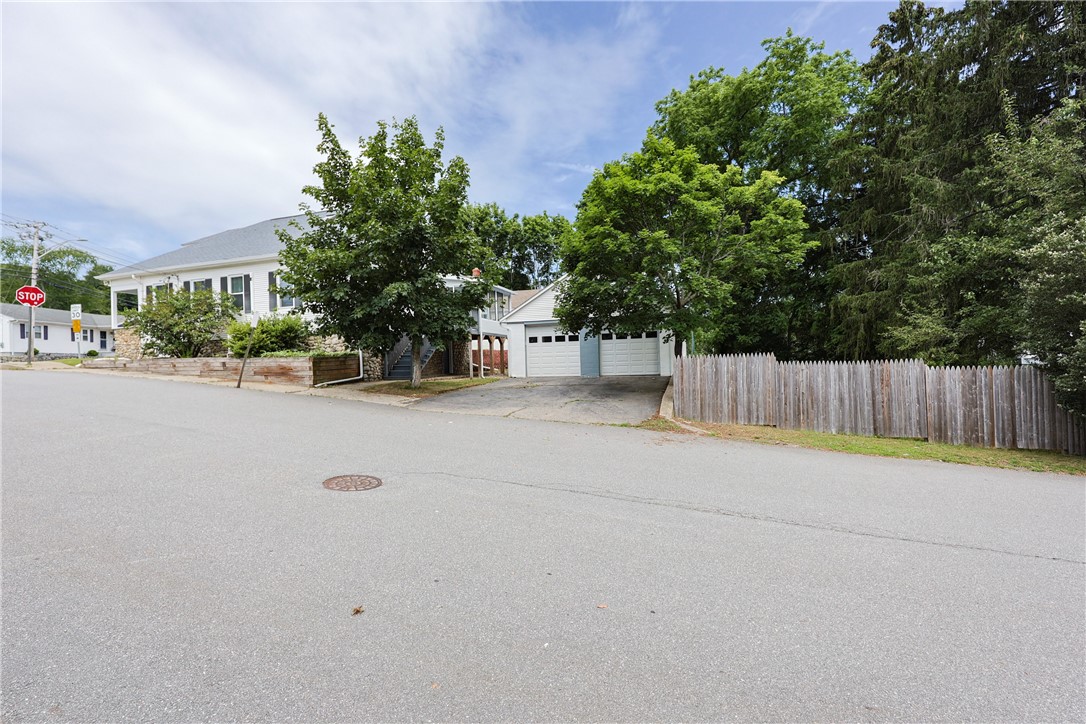 Johnston, Rhode Island 02919, United States, 4 Bedrooms Bedrooms, ,2 BathroomsBathrooms,Residential,Active,165765