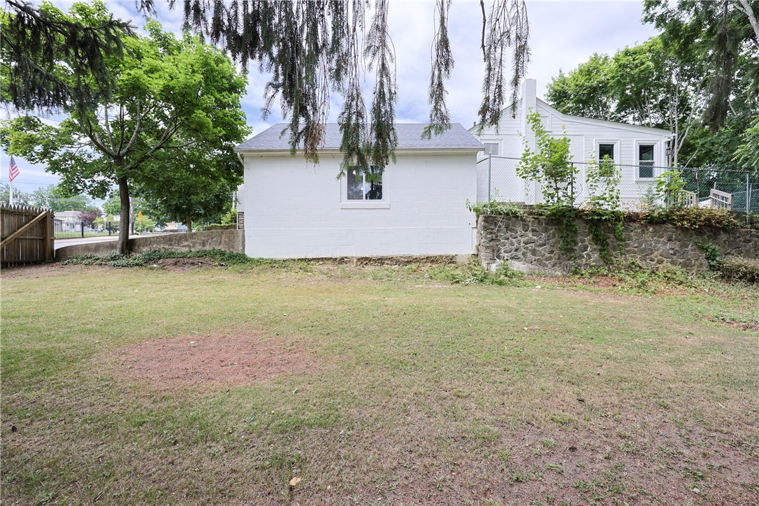 Johnston, Rhode Island 02919, United States, 4 Bedrooms Bedrooms, ,2 BathroomsBathrooms,Residential,Active,165765