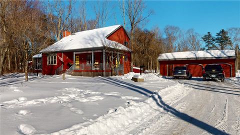 55 Howard Hill Road Foster RI 02825