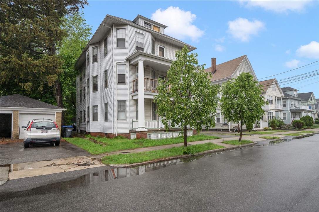 14 Radcliffe Avenue