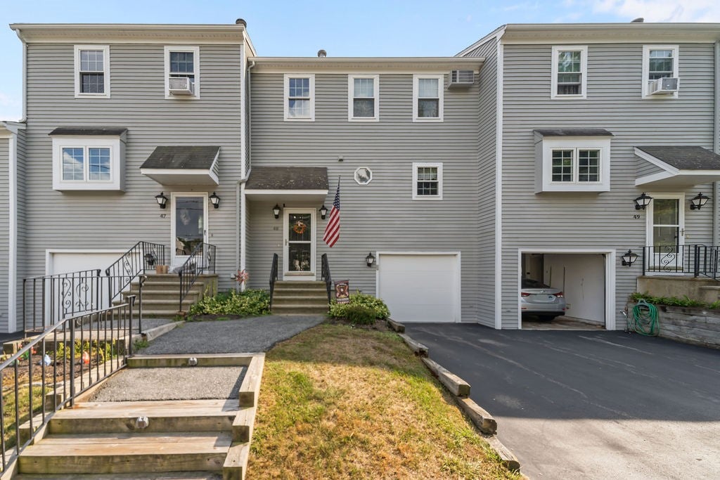 565 Quaker Lane 48