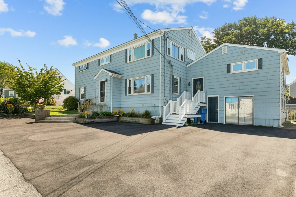 41 Perry Avenue