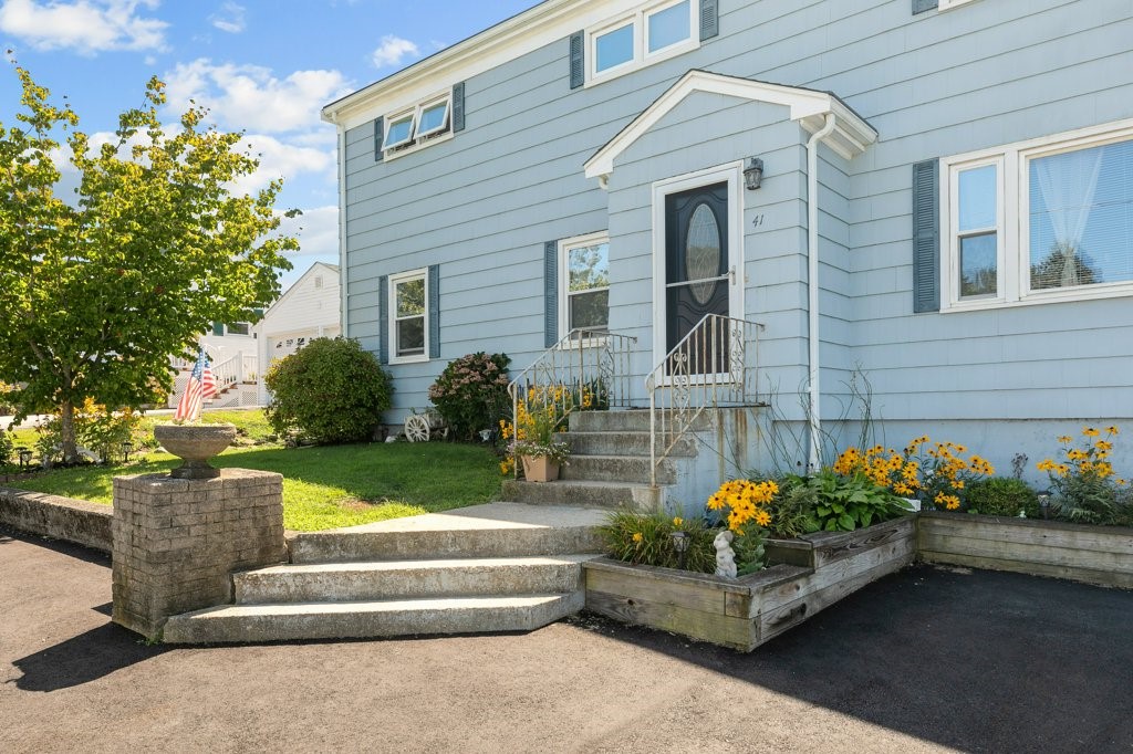 41 Perry Avenue